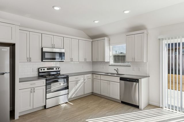 1803 Boxwood Drive, Sherman, TX 75092