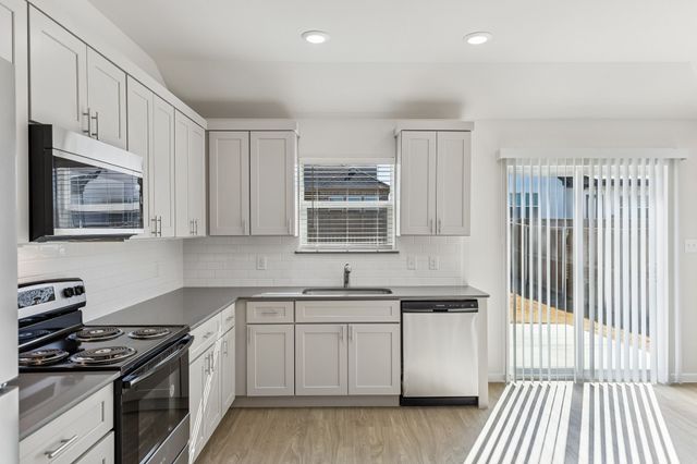 1803 Boxwood Drive, Sherman, TX 75092