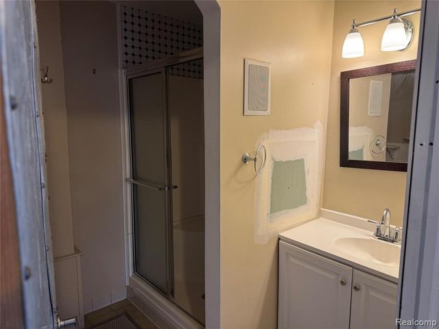 2018 N Telegraph Road, Dearborn, MI 48128