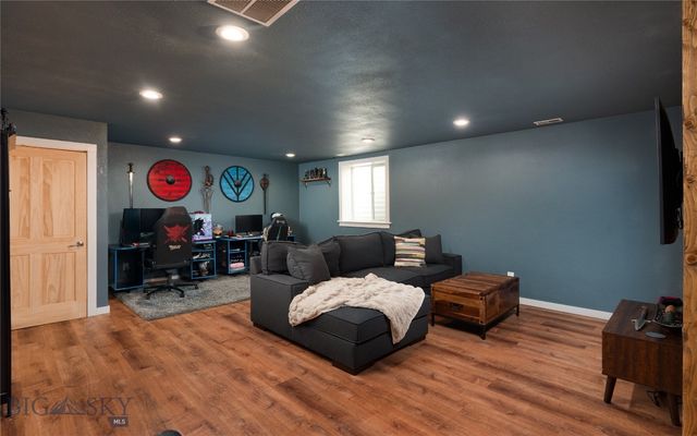 233 Centennial Village Drive, Manhattan, MT 59741