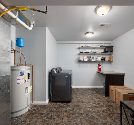 233 Centennial Village Drive, Manhattan, MT 59741