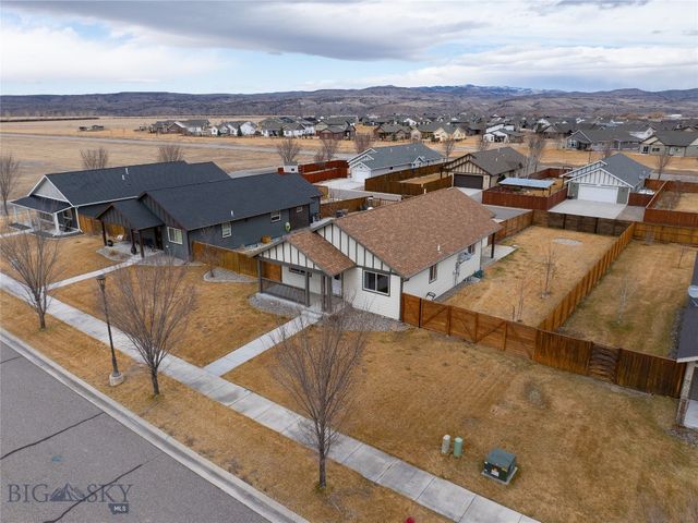 233 Centennial Village Drive, Manhattan, MT 59741