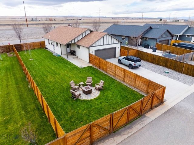 233 Centennial Village Drive, Manhattan, MT 59741