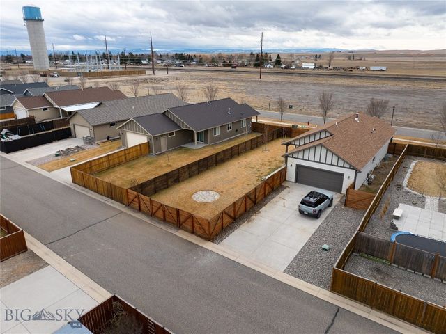 233 Centennial Village Drive, Manhattan, MT 59741