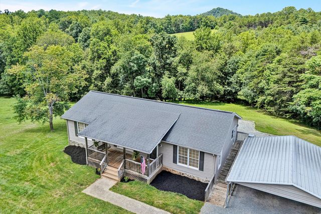 455 TWIN CREEKS DR, Ferrum, VA 24088