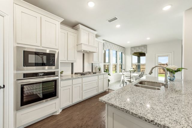 809 Twin Pine Court, Anna, TX 75409