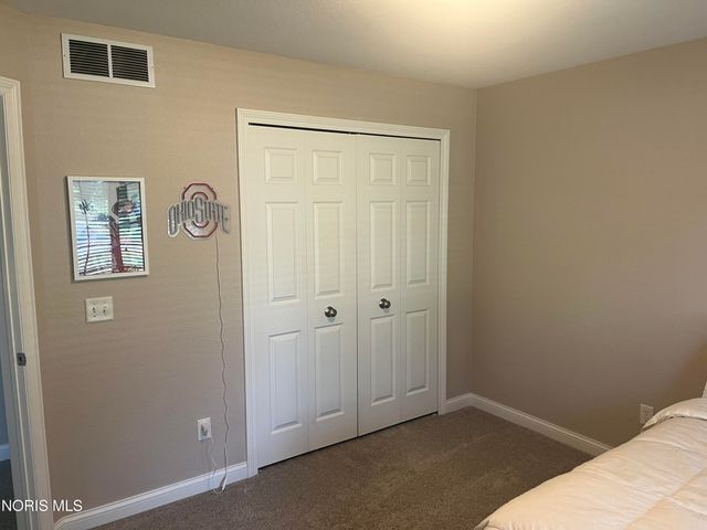 8329 Sycamore Woods Lane, Holland, OH 43528