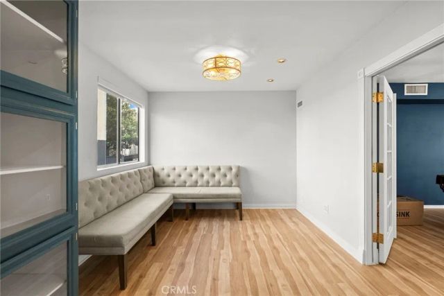 5305 White Oak Avenue K, Encino, CA 91316