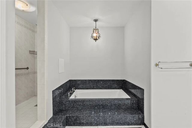 5305 White Oak Avenue K, Encino, CA 91316