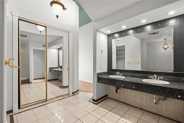 5305 White Oak Avenue K, Encino, CA 91316