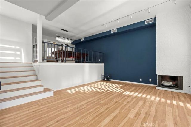 5305 White Oak Avenue K, Encino, CA 91316