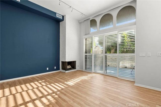 5305 White Oak Avenue K, Encino, CA 91316