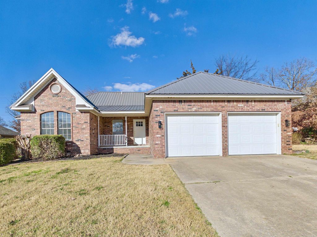 2830 Anna Lane, Conway, AR 72034