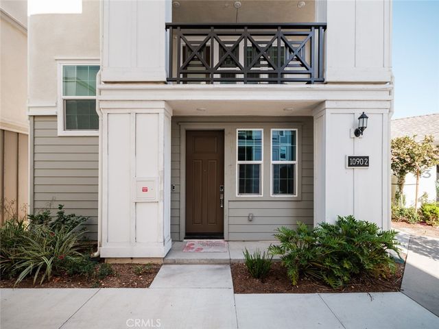 1090 N Anaheim Blvd 2, Anaheim, CA 92801