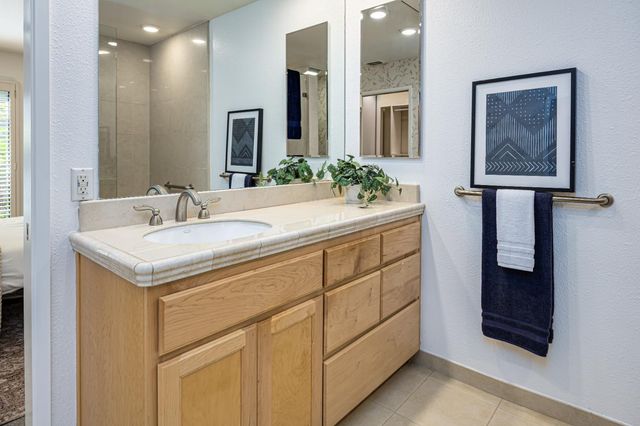 413 E Ranch Rd, Sacramento, CA 95825