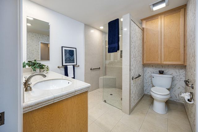 413 E Ranch Rd, Sacramento, CA 95825