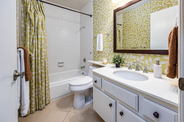 413 E Ranch Rd, Sacramento, CA 95825