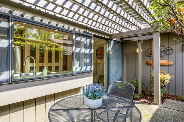 413 E Ranch Rd, Sacramento, CA 95825