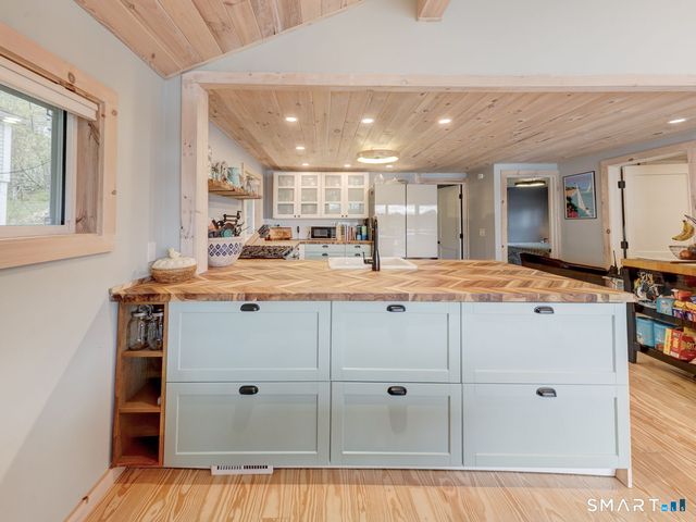 107 North Shore Road, Litchfield, CT 06750