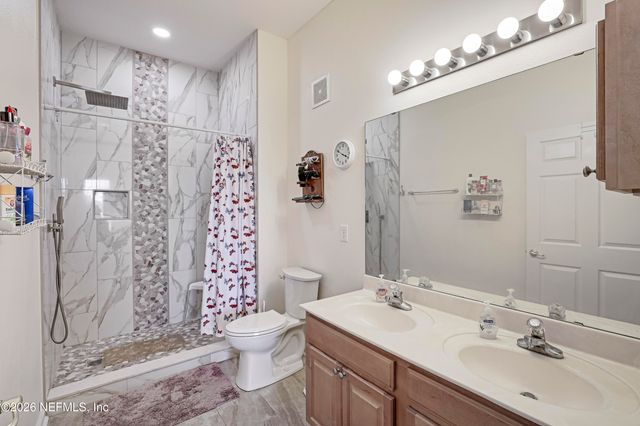 785 OAKLEAF PLANTATION Parkway 1333, Orange Park, FL 32065