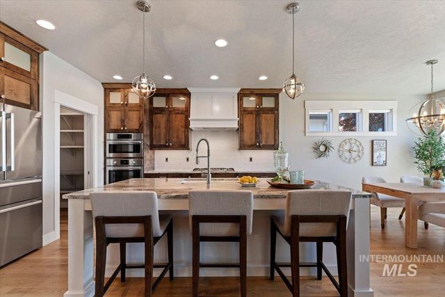 8111 W Corinthia St, Eagle, ID 83616