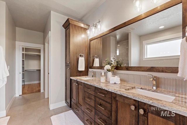 8111 W Corinthia St, Eagle, ID 83616