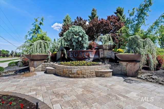 8111 W Corinthia St, Eagle, ID 83616