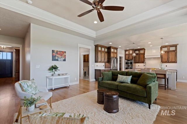 8111 W Corinthia St, Eagle, ID 83616