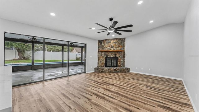 1100 HAMMOCK SHADE DRIVE, Lakeland, FL 33809