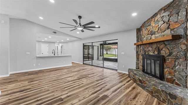 1100 HAMMOCK SHADE DRIVE, Lakeland, FL 33809