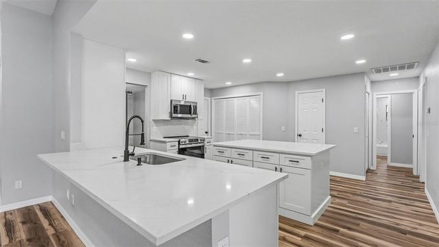 1100 HAMMOCK SHADE DRIVE, Lakeland, FL 33809