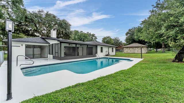 1100 HAMMOCK SHADE DRIVE, Lakeland, FL 33809