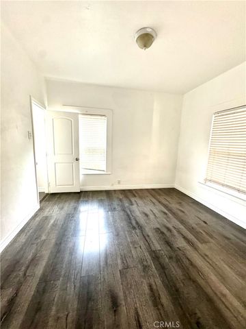 1363 E 49th, Los Angeles, CA 90011