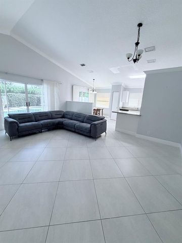 10084 Encore Path, Boca Raton, FL 33428