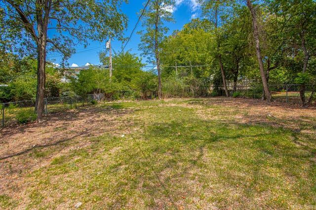 6712 Longwood Road, Cammack Village, AR 72207