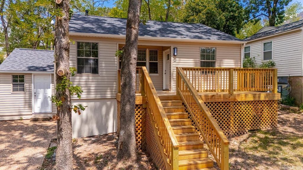 6712 Longwood Road, Cammack Village, AR 72207