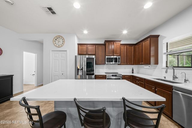 174 KENMORE Avenue, Ponte Vedra, FL 32081