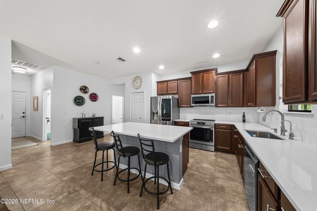 174 KENMORE Avenue, Ponte Vedra, FL 32081