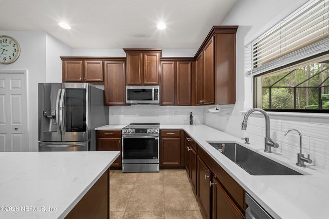 174 KENMORE Avenue, Ponte Vedra, FL 32081