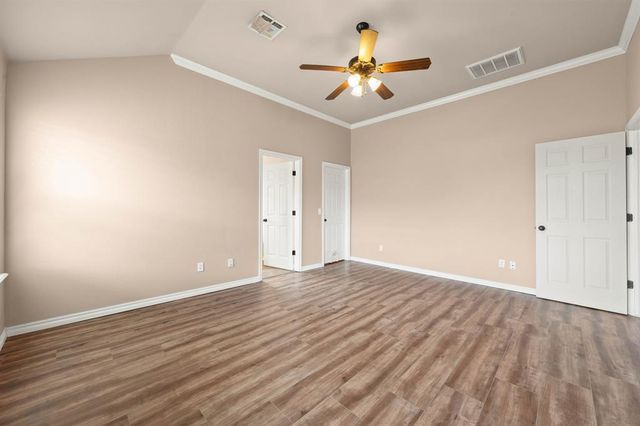 21201 River Lark Lane, Edmond, OK 73012