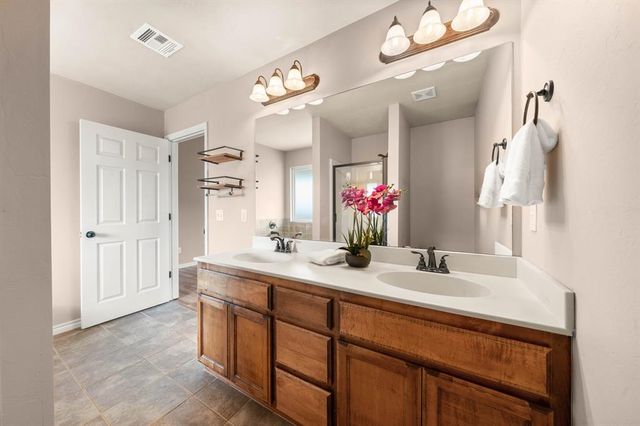 21201 River Lark Lane, Edmond, OK 73012