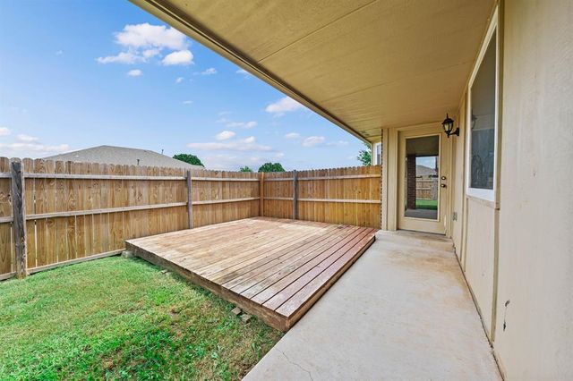 21201 River Lark Lane, Edmond, OK 73012
