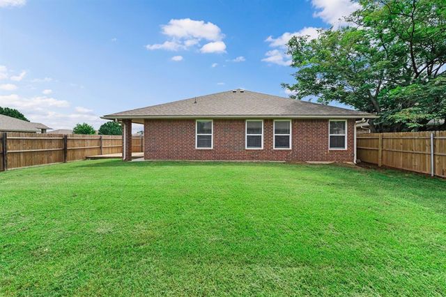 21201 River Lark Lane, Edmond, OK 73012