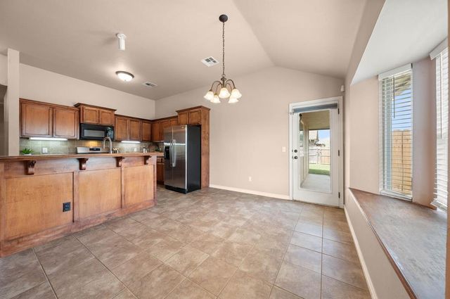 21201 River Lark Lane, Edmond, OK 73012