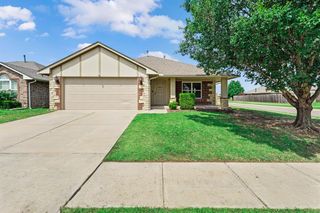 21201 River Lark Lane, Edmond, OK 73012