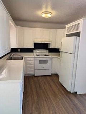 117 Phillips Lane, Clinton, OK 73601