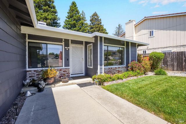 172 Pinto Dr, Vallejo, CA 94591