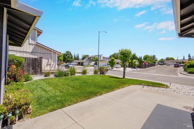 172 Pinto Dr, Vallejo, CA 94591