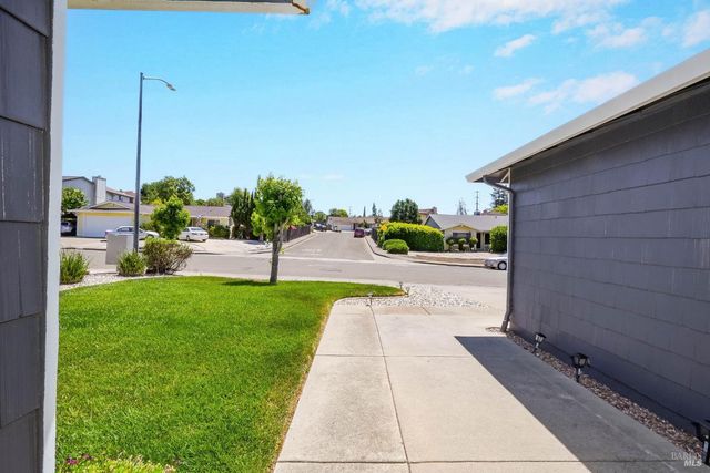 172 Pinto Dr, Vallejo, CA 94591