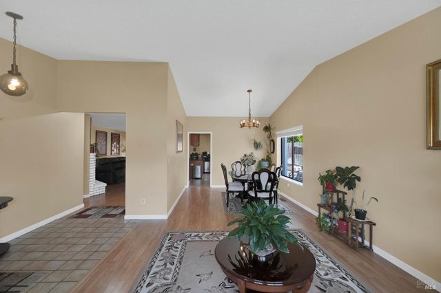 172 Pinto Dr, Vallejo, CA 94591